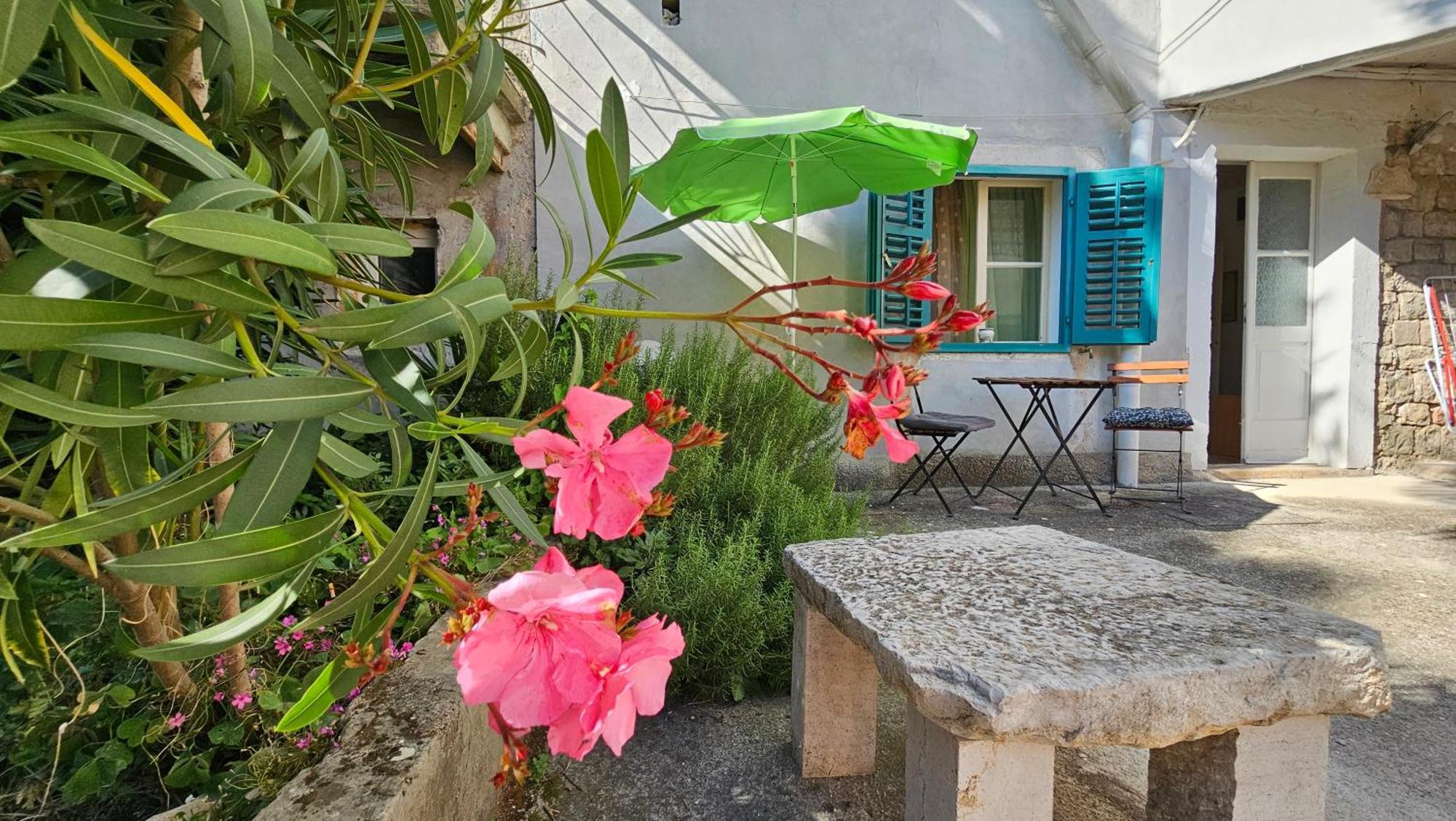 Eufrasiana Apartments بوريتش المظهر الخارجي الصورة